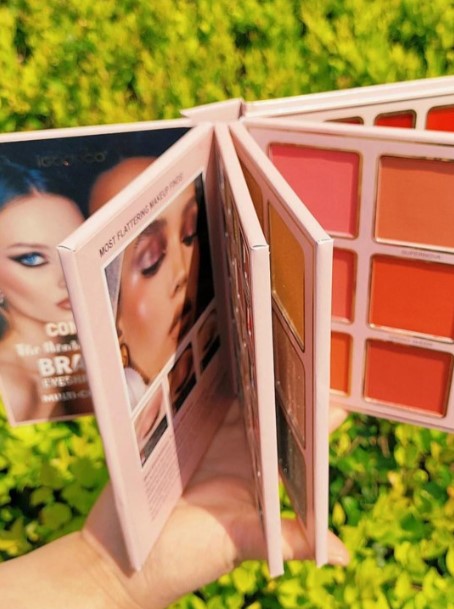 Grablix- 5 in 1 makeup book | Amazing pigmentation